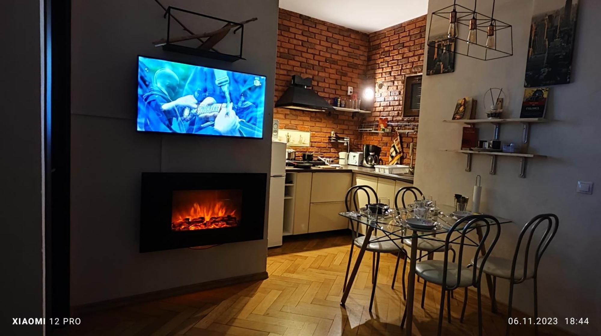 Old Town Cozy Flat Διαμέρισμα Μπρασόβ Δωμάτιο φωτογραφία